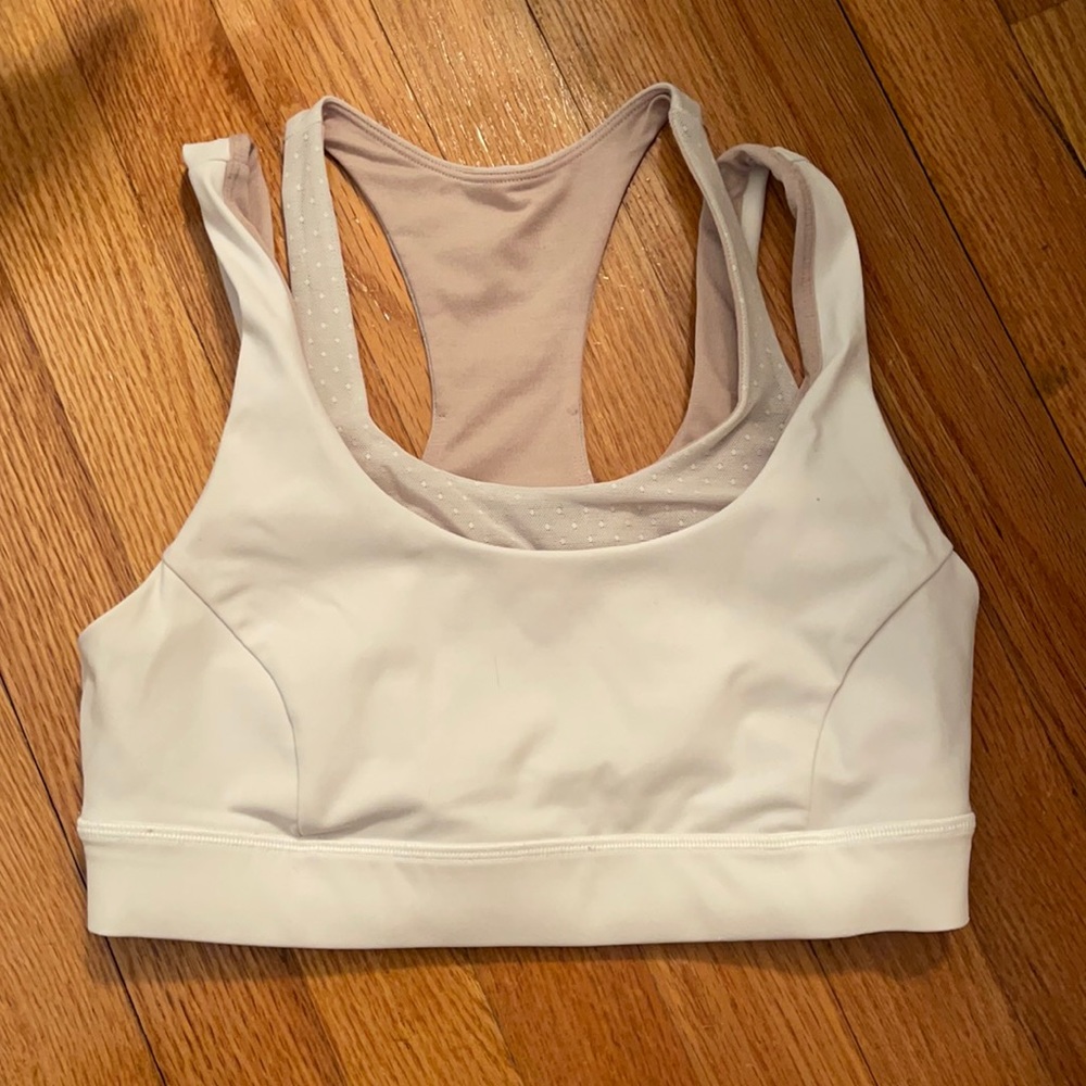 Lululemon sports bra size 4